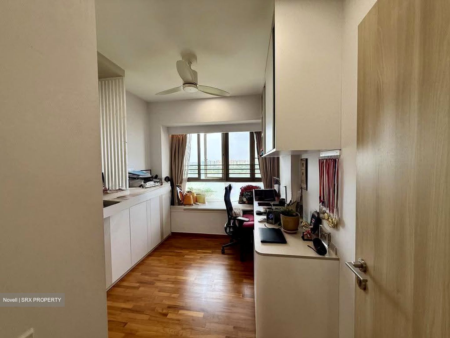 Waterfront Gold (D16), Condominium #639974091
